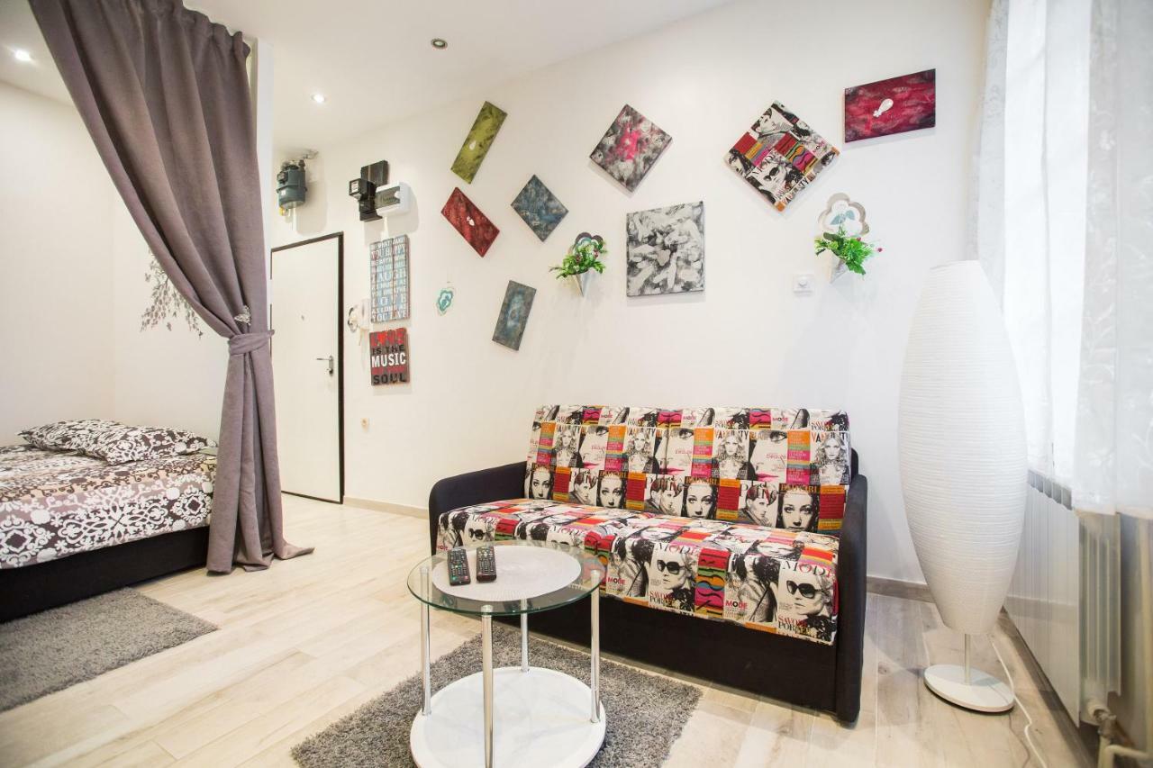 Pierre Apartment